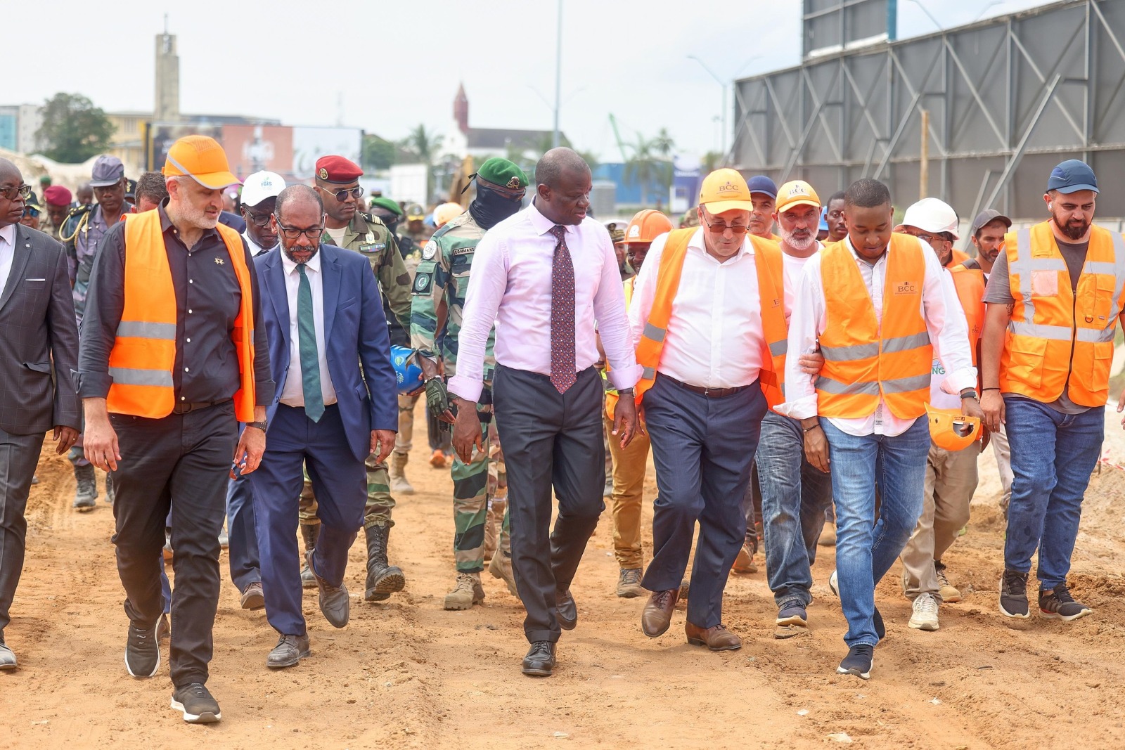 Gabon: Oligui Nguema en visite de la Façades Maritime du Champs Triomphale de Libreville