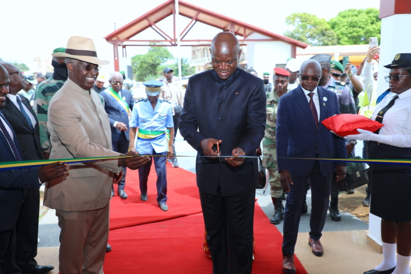 Le Président de la Transition inaugure le Centre Hospitalier Régional de Mouila