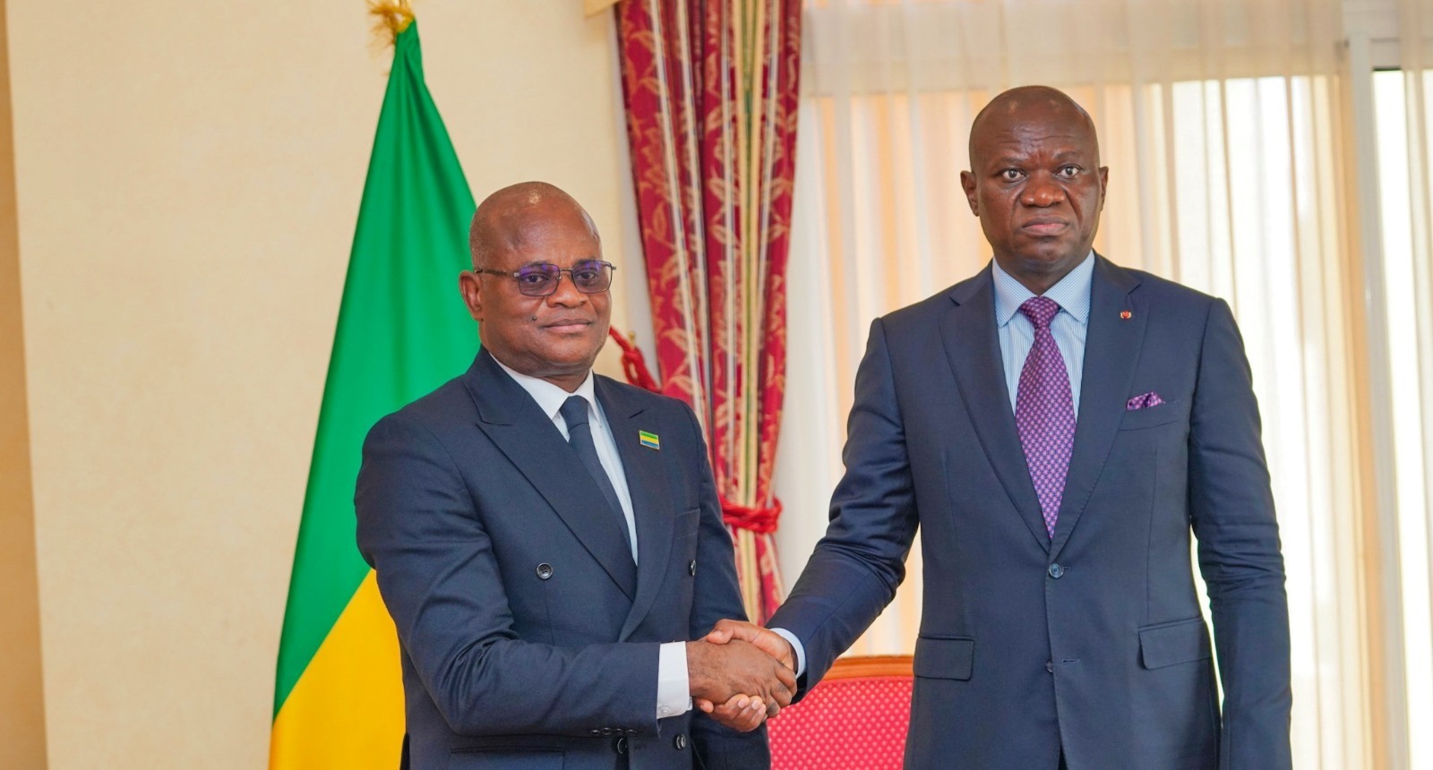 Gabon : le Président Oligui Nguema s’entretient avec l’Ambassadeur du Gabon en Guinée équatoriale