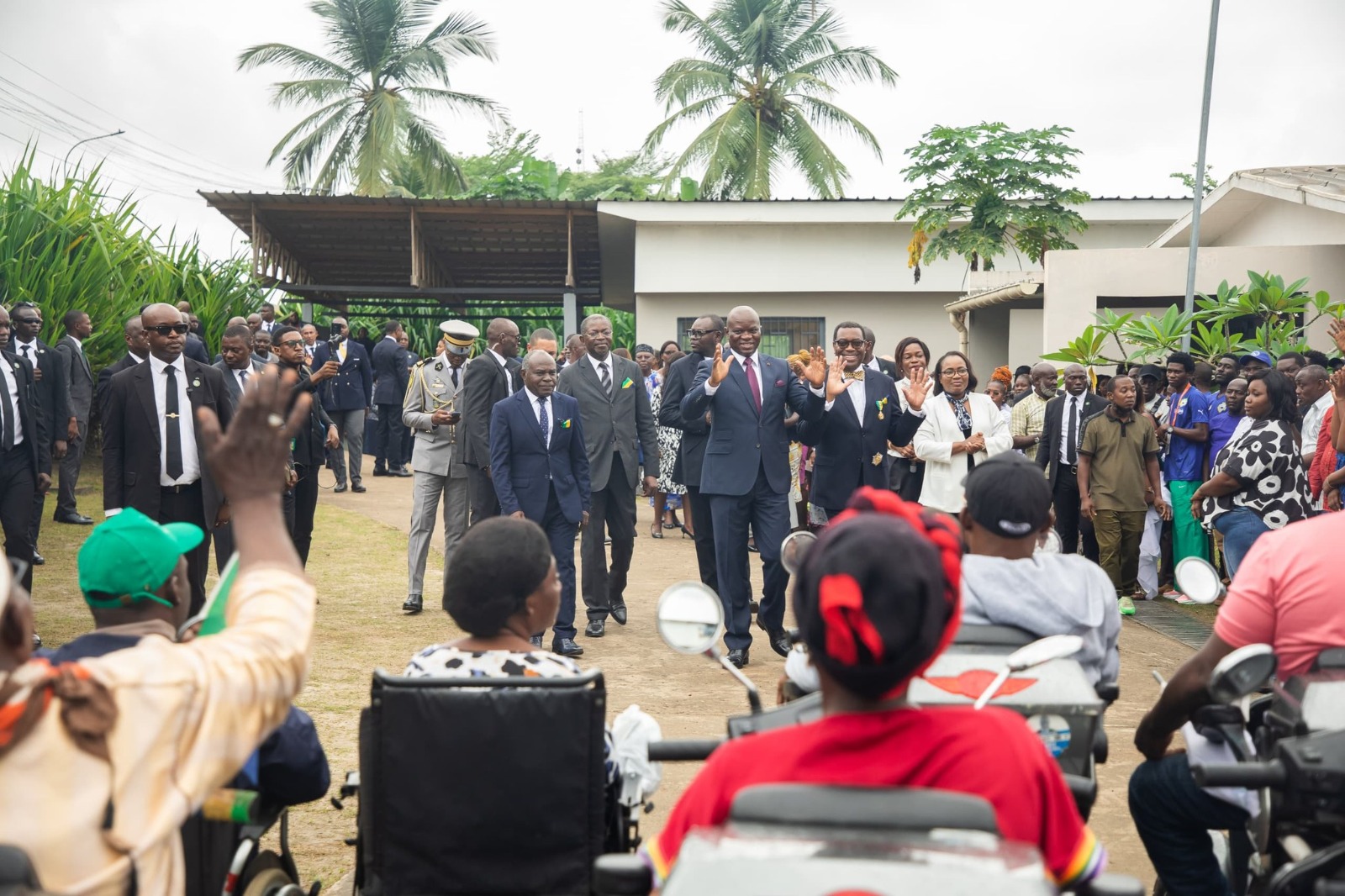 Oligui Nguema visite l’ENEDA pour affirmer son engagement en faveur d’une école inclusive