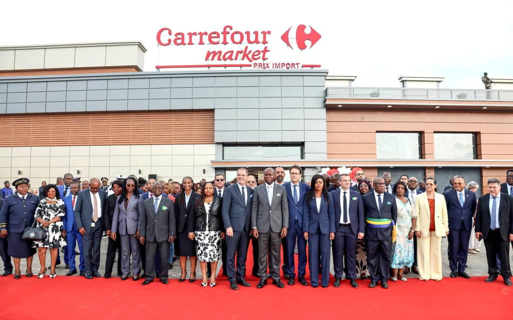 Le Président Oligui Nguema inaugure un nouveau magasin Prix Import-Carrefour au service de l’alimentation pour tous